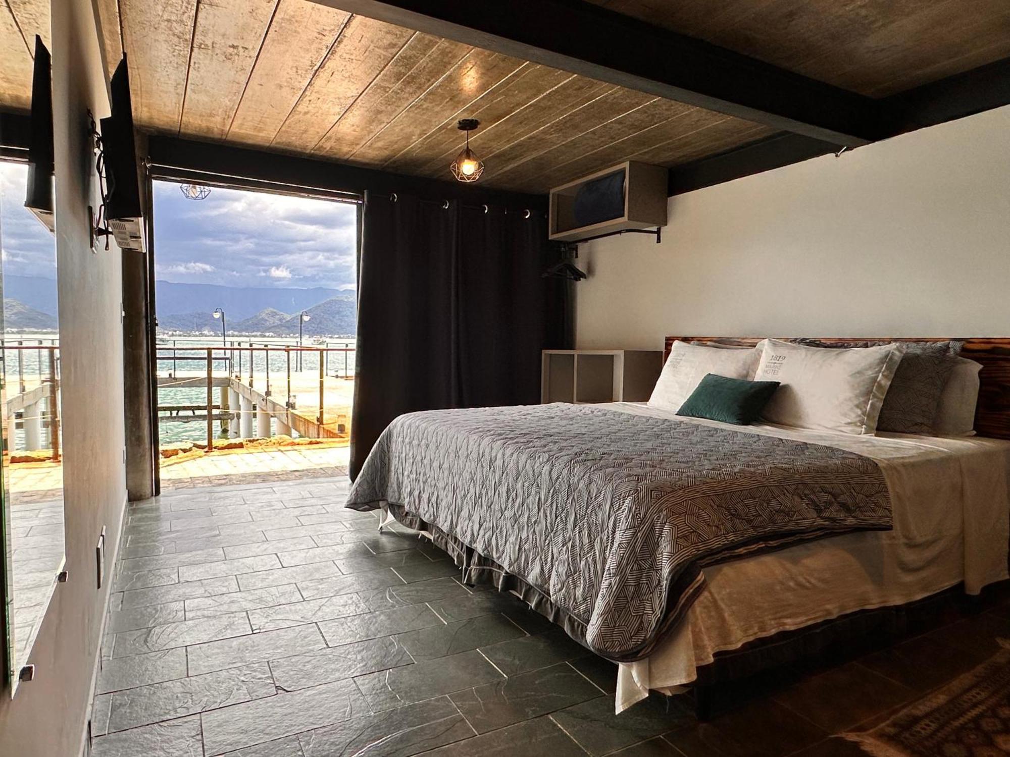 1819 Marine Hotel Ubatuba Bagian luar foto